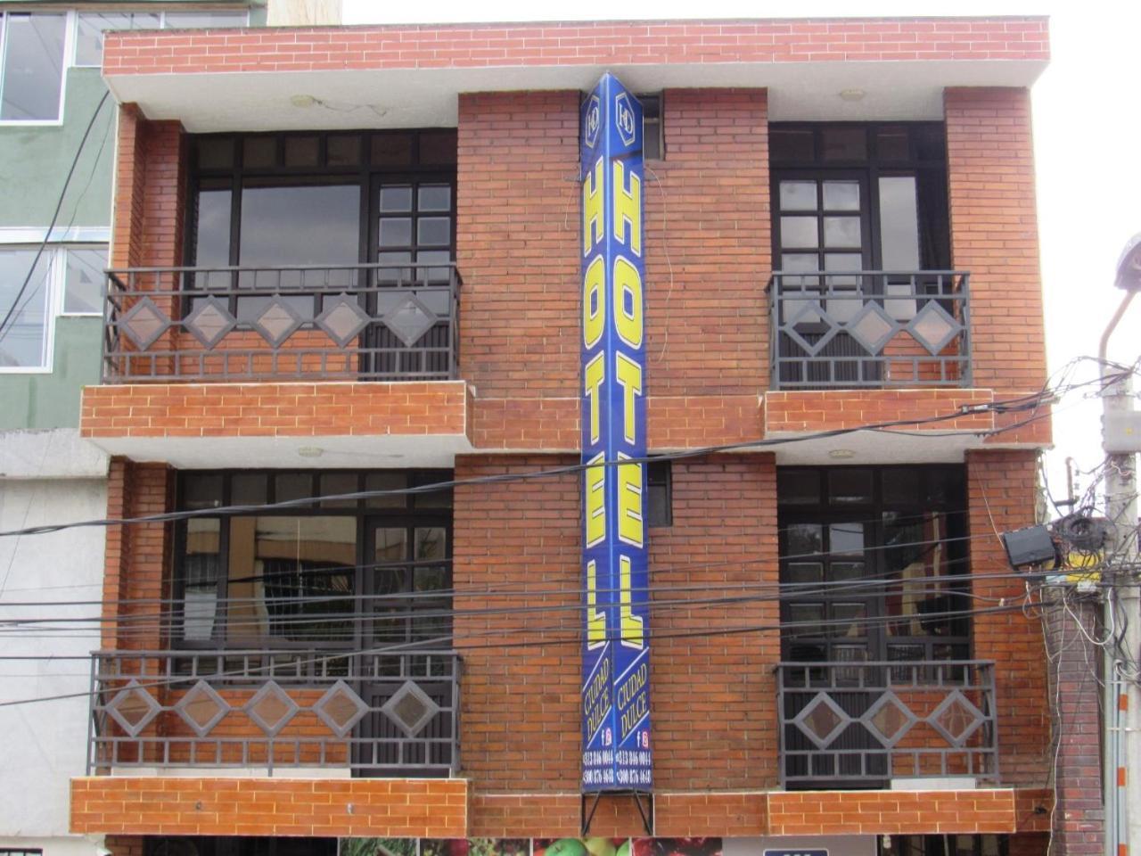 Hotel Ciudad Dulce Moniquira Bagian luar foto