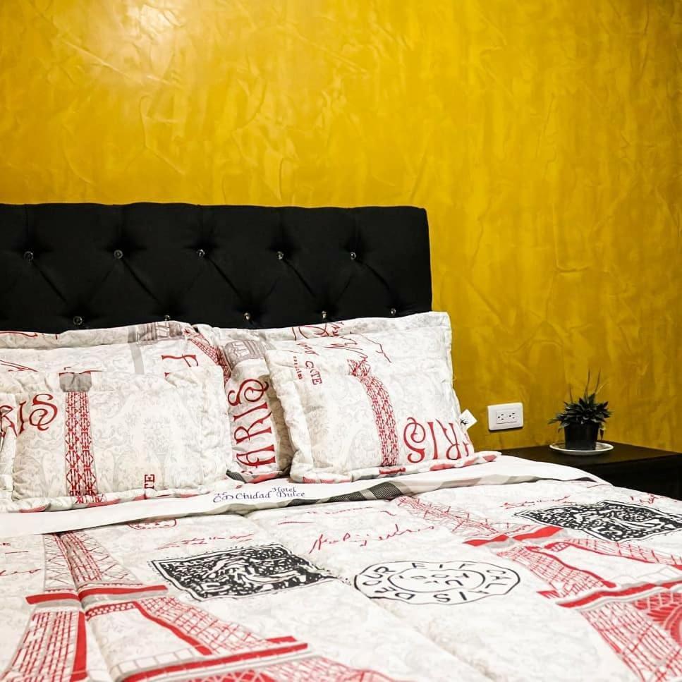 Hotel Ciudad Dulce Moniquira Bagian luar foto